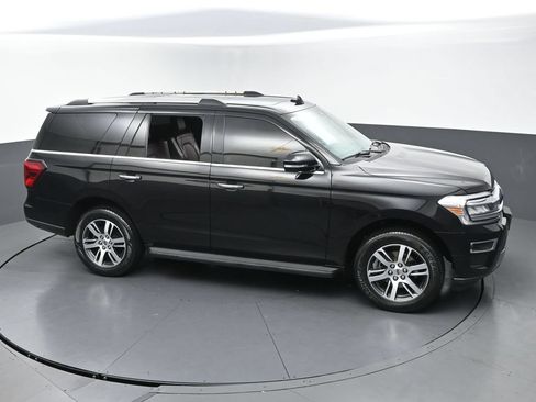 Used 2024 Ford Expedition Limited AWD/4WD image 6