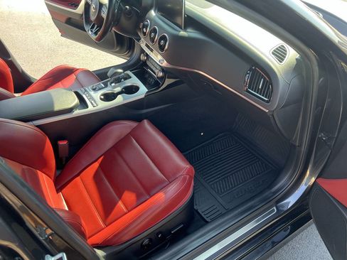 Used 2021 Kia Stinger GT2 image 34