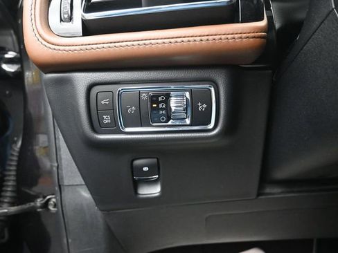 Certified 2023 Lincoln Nautilus Reserve w/ Equipment Group 201A image 19