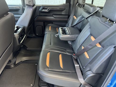 Certified 2023 GMC Sierra 1500 AT4 w/ AT4 Premium Package AWD/4WD image 15