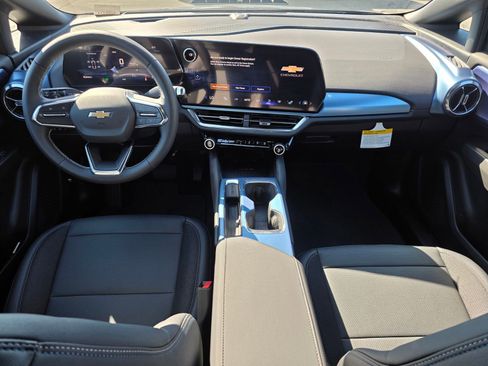 New 2026 Chevrolet Equinox EV LT w/ LPO, Blackout Package image 18