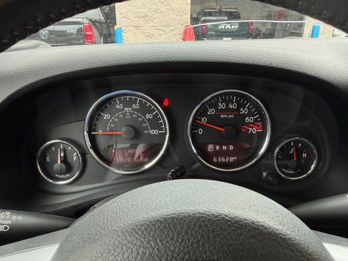 Used 2016 Jeep Wrangler Unlimited Rubicon AWD/4WD image 13