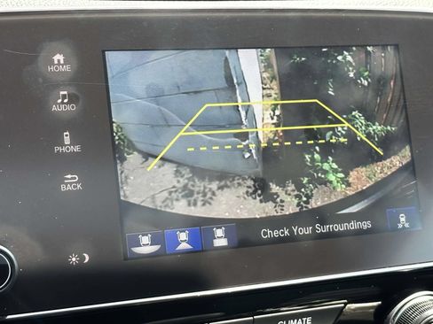 Used 2018 Honda CR-V EX image 11