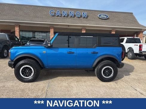 Used 2023 Ford Bronco Badlands AWD/4WD image 4