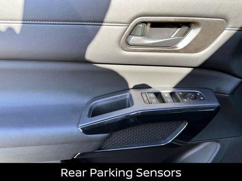 Certified 2024 Nissan Pathfinder S image 20