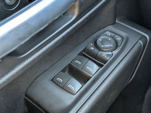 Used 2021 Chevrolet Silverado 2500 Custom w/ Custom Value Package image 21