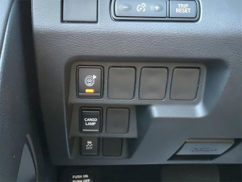 New 2026 Nissan Frontier SV image 25