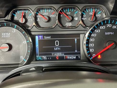 Used 2016 Chevrolet Silverado 2500 High Country w/ Duramax Plus Package image 18