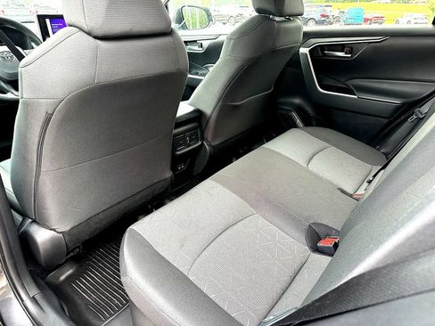Used 2024 Toyota RAV4 XLE AWD/4WD image 19