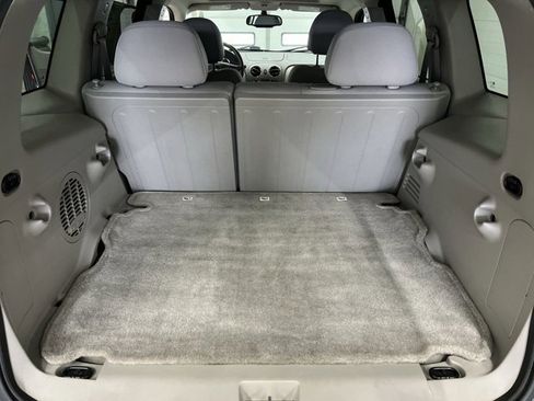 Used 2006 Chevrolet HHR LT w/ Preferred Equipment Group image 25