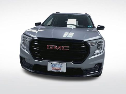 Used 2023 GMC Terrain SLE w/ Driver Convenience Package AWD/4WD image 19