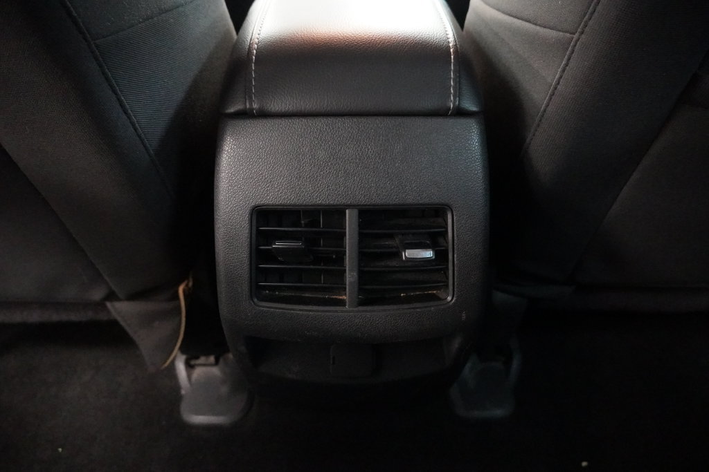Used 2014 Ford Edge SE FWD image 27