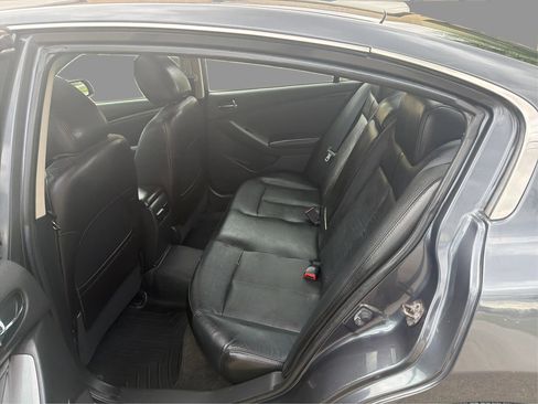 Used 2010 Nissan Altima 2.5 SL w/ SL Pkg FWD image 11