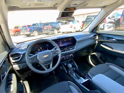 New 2026 Chevrolet TrailBlazer LT w/ Driver Confidence Package AWD/4WD image 26