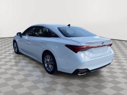 Used 2021 Toyota Avalon XLE FWD image 7