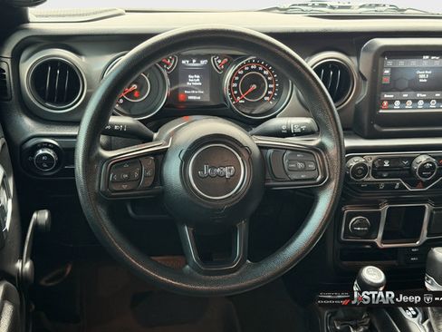 Used 2023 Jeep Gladiator Sport AWD/4WD image 13