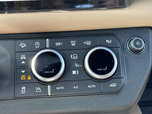 New 2025 Land Rover Defender 90 V8 image 33