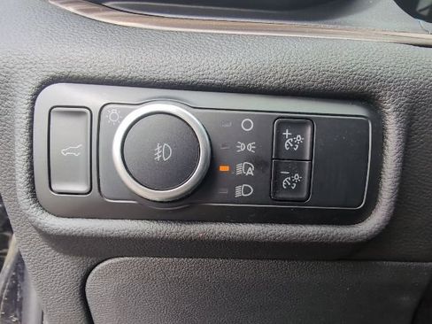 Used 2023 Ford Explorer Limited AWD/4WD image 17