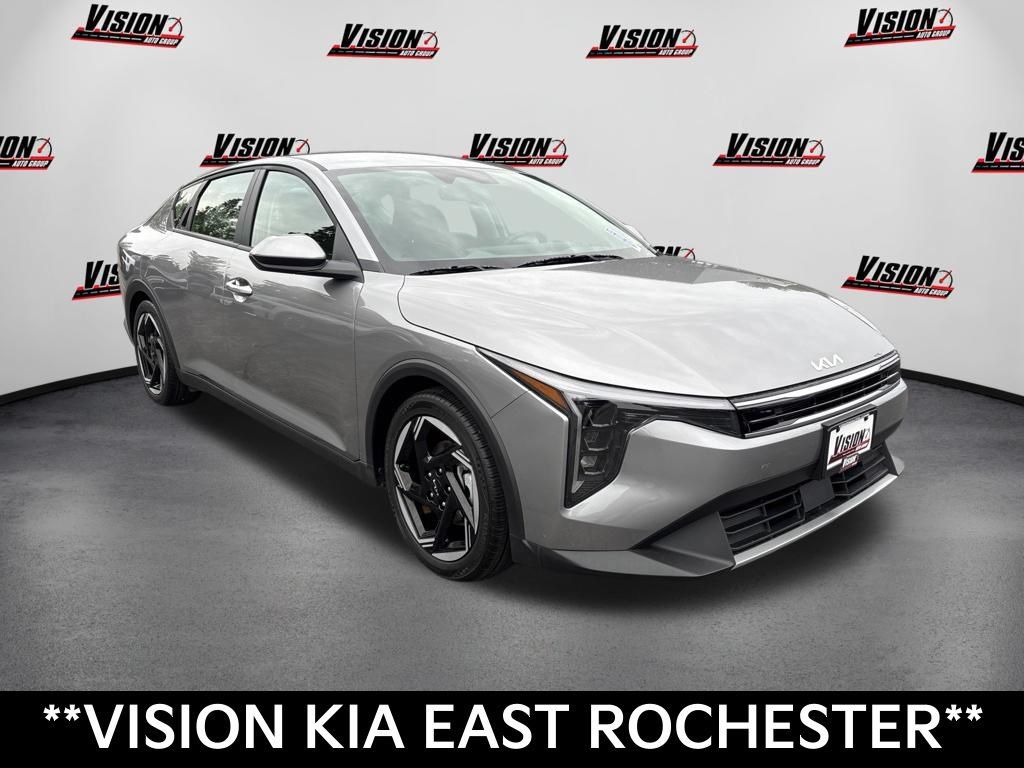 Certified 2025 Kia K4 GT-Line Turbo FWD image 3
