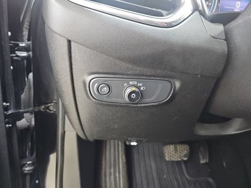 Used 2019 Chevrolet Equinox LT FWD image 23