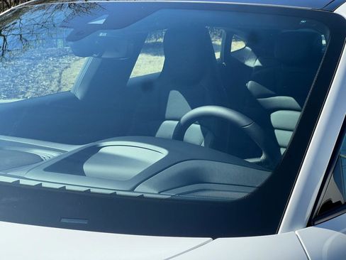 New 2025 Porsche Taycan image 15