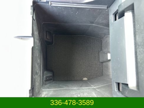 Used 2025 Ford Expedition Active RWD image 28