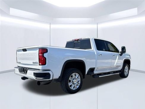 Used 2025 Chevrolet Silverado 3500 High Country w/ High Country Premium Package AWD/4WD image 8