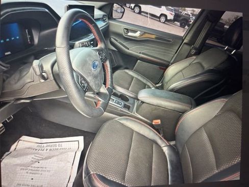 Used 2024 Ford Escape ST-Line w/ Tech Pack #1 image 7