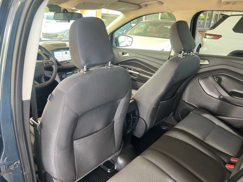 Used 2019 Ford Escape SE AWD/4WD image 9