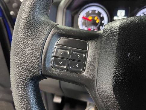 Used 2015 RAM 1500 Express RWD image 25