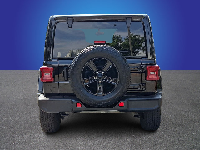 Used 2023 Jeep Wrangler Unlimited Sahara AWD/4WD image 5