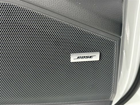 Certified 2025 Porsche Cayenne Coupe image 33