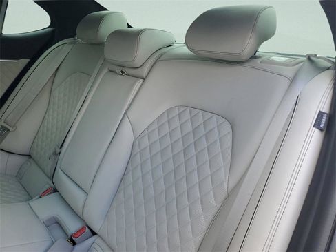 Used 2025 Genesis G70 3.3T Advanced w/ Sport Prestige Package image 10