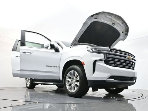 Used 2023 Chevrolet Suburban Premier image 50