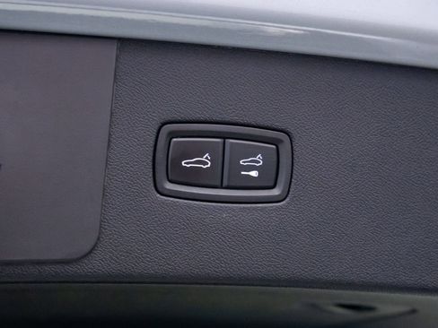 Used 2021 Porsche Cayenne GTS image 32