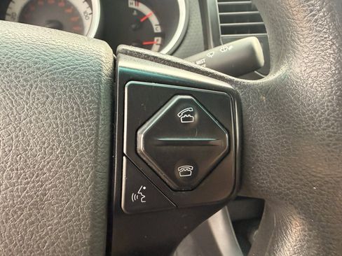 Used 2015 Toyota Tacoma 4x4 Access Cab image 28