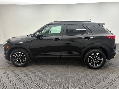 Used 2025 Chevrolet TrailBlazer LT FWD image 10