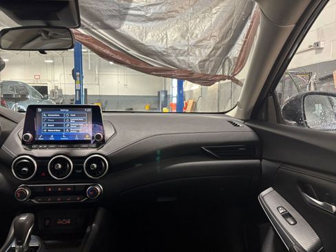 Used 2025 Nissan Sentra SV image 33