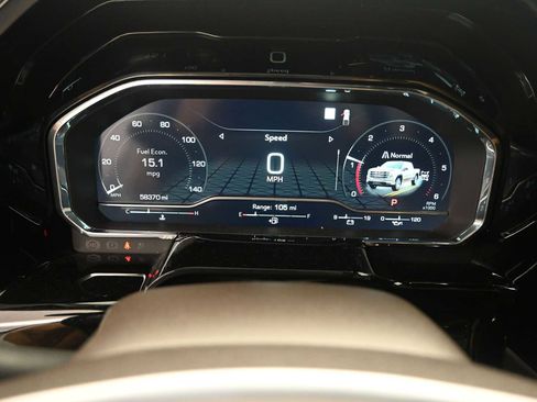 Used 2023 GMC Sierra 1500 SLT w/ SLT Premium Package image 8