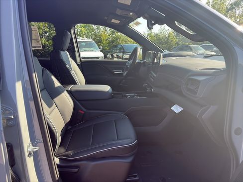 New 2026 Chevrolet Silverado EV LT AWD/4WD image 14