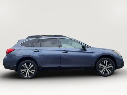 Used 2018 Subaru Outback 2.5i Limited w/ Popular Package #2 AWD/4WD image 8