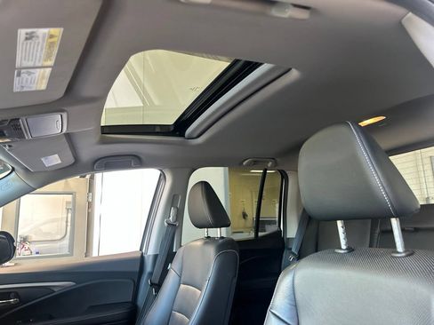 Used 2021 Honda Ridgeline RTL image 6