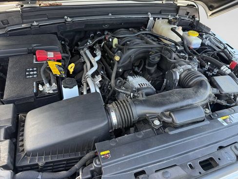 Used 2022 Jeep Wrangler Unlimited Sport AWD/4WD image 21