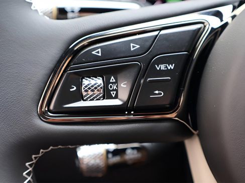 New 2025 Bentley Flying Spur Plug-In Hybrid image 26