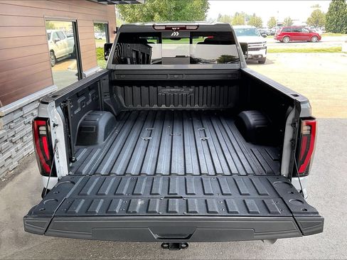 Used 2024 GMC Sierra 3500 AT4 w/ AT4 Premium Plus Package AWD/4WD image 29