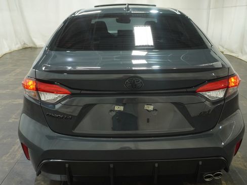 Used 2025 Toyota Corolla SE w/ SE Premium Package FWD image 5