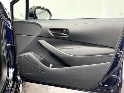 Used 2022 Toyota Corolla LE image 27