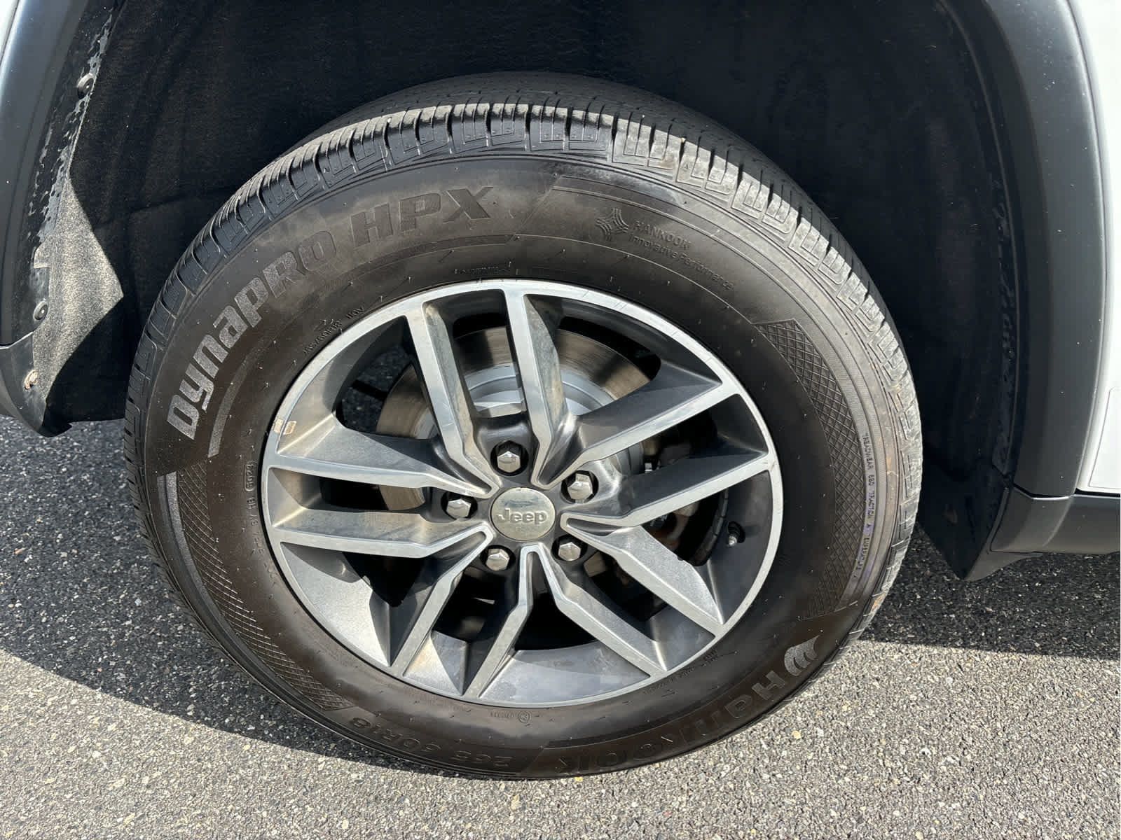 Used 2018 Jeep Grand Cherokee Limited AWD/4WD image 28