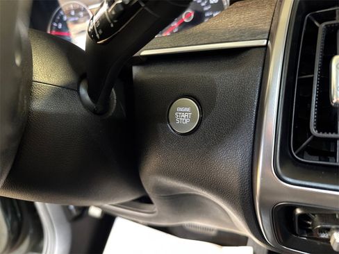 Certified 2023 Kia Sorento S w/ Panoramic Sunroof Package image 29