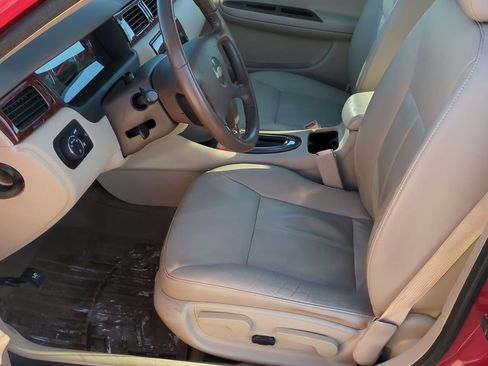 Used 2008 Chevrolet Impala LT w/ Luxury Edition Package image 9